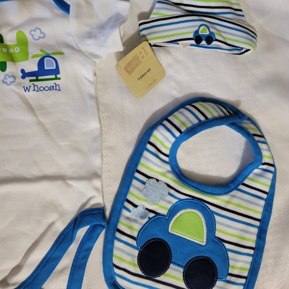 Baby 8 Crazy 8 Up to 7 lb. Bodysuit, bib & Hat set NWT. Mixed Bin Z30 - Picture 3 of 3